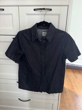 Zara Women’s Denim Button Up Shirt